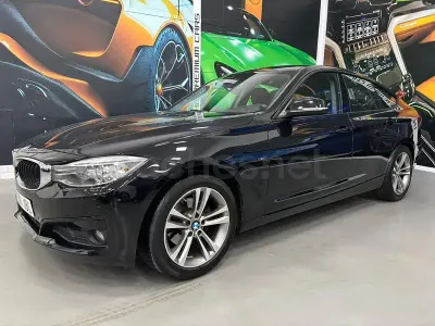 Begagnad BMW 318 Gran Turismo Sport Line 150 HK (110 kW) 2015 Svart Sedan
