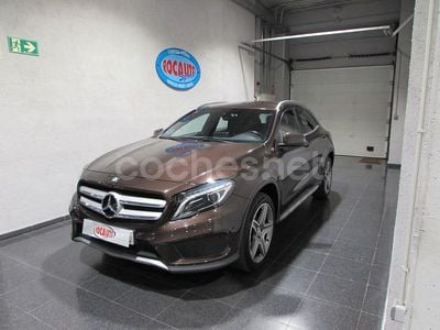 Usado Mercedes GLA200 AMG line 136 CV (100 kW) 2016 Marrón SUV