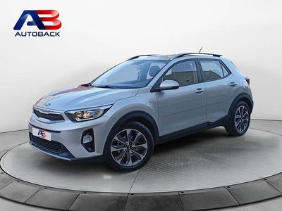Usado Kia Stonic 100 CV (73 kW) 2019 Gris / plata SUV