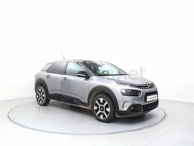 Usado Citroën C4 Shine 99 CV (72 kW) 2018 Gris / plata Berlina