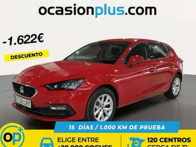 Usado Seat Leon Reference 90 CV (66 kW) 2021 Rojo Utilitario