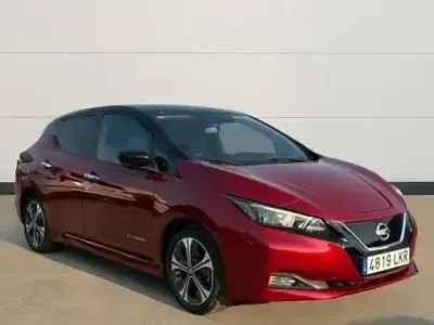 Usado Nissan Leaf N-Connecta 110 kW (150 CV) 2020 Burdeos Utilitario