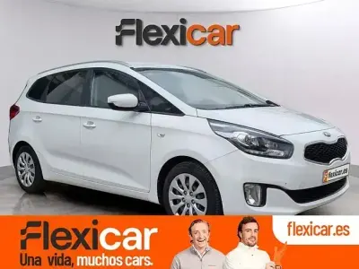 Używany Kia Carens 115 KM (84 kW) 2016 Biały Minivan