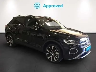 Usado VW T-Roc 116 CV (85 kW) 2025 Negro SUV