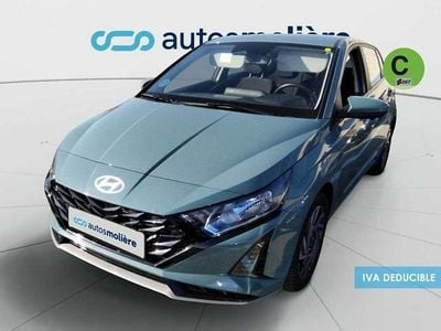 Usado Hyundai i20 101 CV (74 kW) 2024 Verde Utilitario