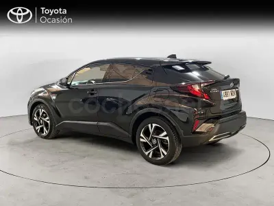 Begagnad Toyota C-HR Advance 184 HK (135 kW) 2023 Svart SUV