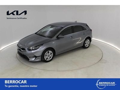 Nuevo Kia Ceed 100 CV (73 kW) 2025 Gris Utilitario