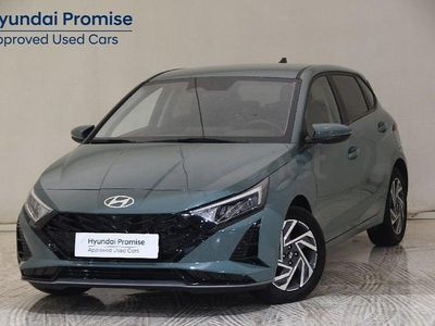 Usado Hyundai i20 100 CV (73 kW) 2025 Verde Utilitario