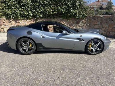 Usado Ferrari California 460 CV (338 kW) 2010 Gris Descapotable