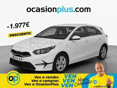 Usado Kia Ceed 136 CV (100 kW) 2023 Blanco Utilitario