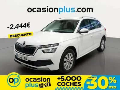 Usado Skoda Kamiq Ambition 110 CV (80 kW) 2021 Blanco SUV