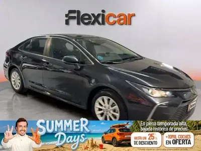 Usado Toyota Corolla Comfort 125 CV (91 kW) 2023 Negro Berlina