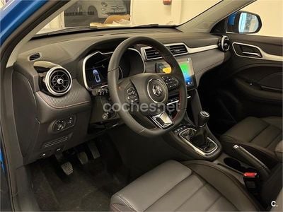 Usado MG ZS Luxury 111 CV (81 kW) 2024 Blanco SUV