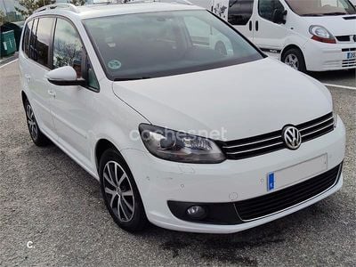 Usado VW Touran Advance 105 CV (77 kW) 2014 Blanco Monovolumen