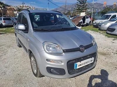 Usado Fiat Panda Lounge 85 HP (62 kW) 2015 Cinzento Citadino