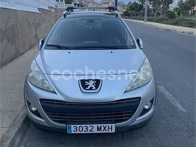 Gris / plata Usado 2010 Peugeot 207 Familiar | 3000 € (Precio justo)