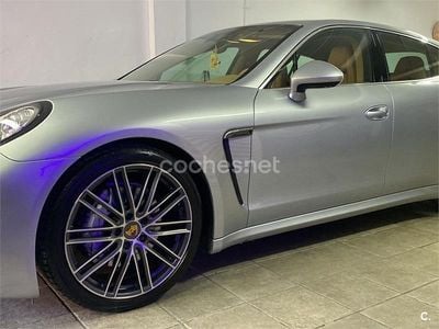 Usado Porsche Panamera 400 CV (294 kW) 2014 Gris / plata Utilitario