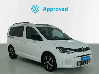 Usado VW Caddy 122 CV (89 kW) 2022 Blanco Monovolumen