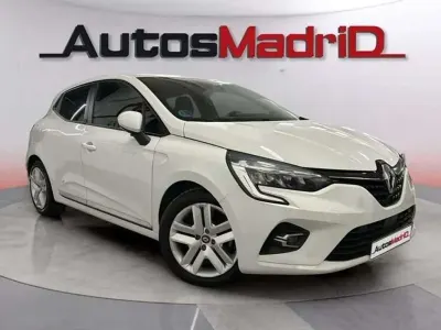 Używany Renault Clio V Intens 141 KM (103 kW) 2021 Biały Sedan/Limuzyna
