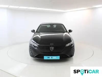 Usado Peugeot 308 Active 130 CV (95 kW) 2022 Negro Berlina