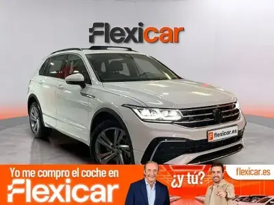 Usado VW Tiguan R-line 200 CV (147 kW) 2023 Blanco SUV