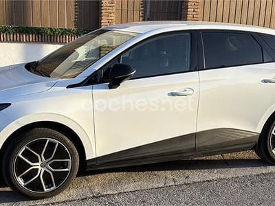 Usado MG MG4 EV Luxury 2024 Eléctrico Utilitario