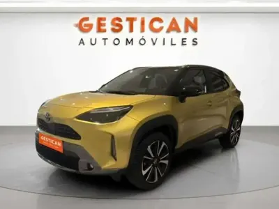 Begagnad Toyota Yaris Cross Edition 116 HK (85 kW) 2022 Gul SUV