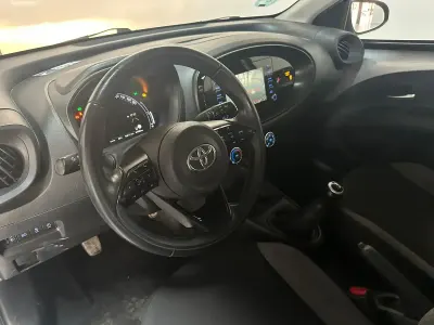 Begagnad Toyota Aygo X