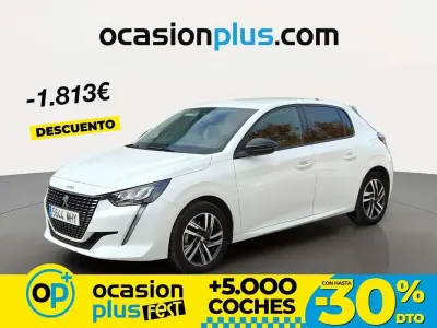 Usado Peugeot 208 Allure 102 CV (75 kW) 2023 Blanco Utilitario