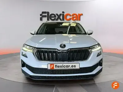 Usado Skoda Karoq Ambition 115 CV (84 kW) 2023 Blanco SUV