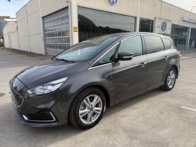 Usado Ford S-MAX Titanium 150 CV (110 kW) 2022 Gris / plata Monovolumen