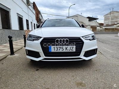Usado Audi A4 S-Line 150 CV (110 kW) 2018 Blanco Familiar