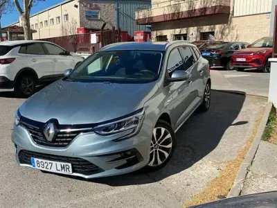 Usado Renault Mégane IV Zen 160 HP (117 kW) 2021 Cinzento