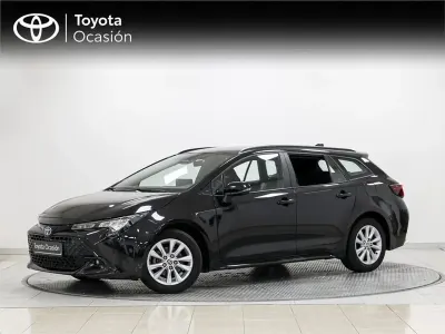 Usado Toyota Corolla Active 140 CV (102 kW) 2025 Negro Familiar
