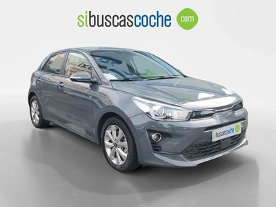 Usado Kia Rio 100 CV (73 kW) 2022 Gris/plata