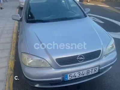 Usado Opel Astra Comfort 100 CV (73 kW) 2002 Gris / plata Berlina