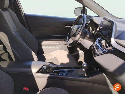 Begagnad Toyota C-HR Advance 184 HK (135 kW) 2020 Vit SUV