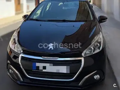 Usado Peugeot 208 Active 82 CV (60 kW) 2018 Azul Utilitario
