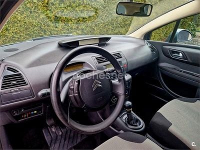Usado Citroën C4 90 CV (66 kW) 2006 Azul Berlina