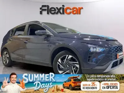 Usado Hyundai Bayon 84 CV (61 kW) 2023 Gris SUV