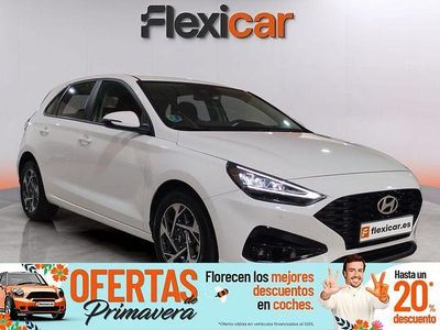 Usado Hyundai i30 120 CV (88 kW) 2024 Blanco Berlina