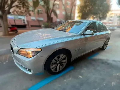 Usado BMW 750 Comfort Edition 408 CV (300 kW) 2011 Gris Berlina