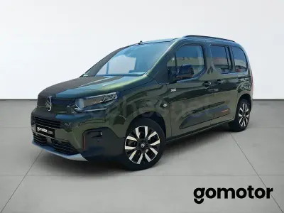 Usado Citroën Berlingo 130 CV (95 kW) 2025 Verde Monovolumen