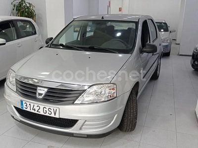 Gris / plata Usado 2010 Dacia Logan Ambiance Berlina | 5800 € (Un poco caro)