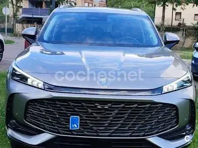 Usado MG EHS Luxury 258 CV (189 kW) 2024 Gris / plata SUV