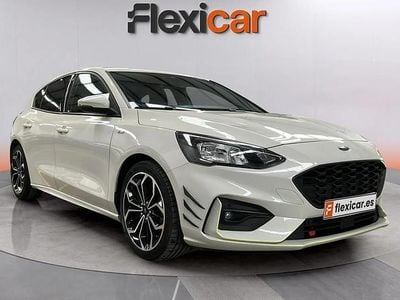 Usado Ford Focus ST-Line 155 CV (114 kW) 2021 Gris Berlina