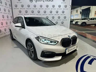 Usado BMW 118 150 CV (110 kW) 2022 Blanco Utilitario