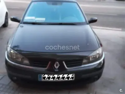 Usado Renault Laguna III Dynamique 150 CV (110 kW) 2007 Negro Berlina