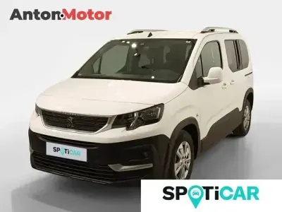 Gebraucht Peugeot Rifter Active 130 PS (95 kW) 2020 Weiß Van / Kleinbus