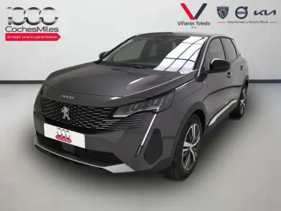 Usado Peugeot 3008 Allure 224 CV (164 kW) 2023 Gris SUV